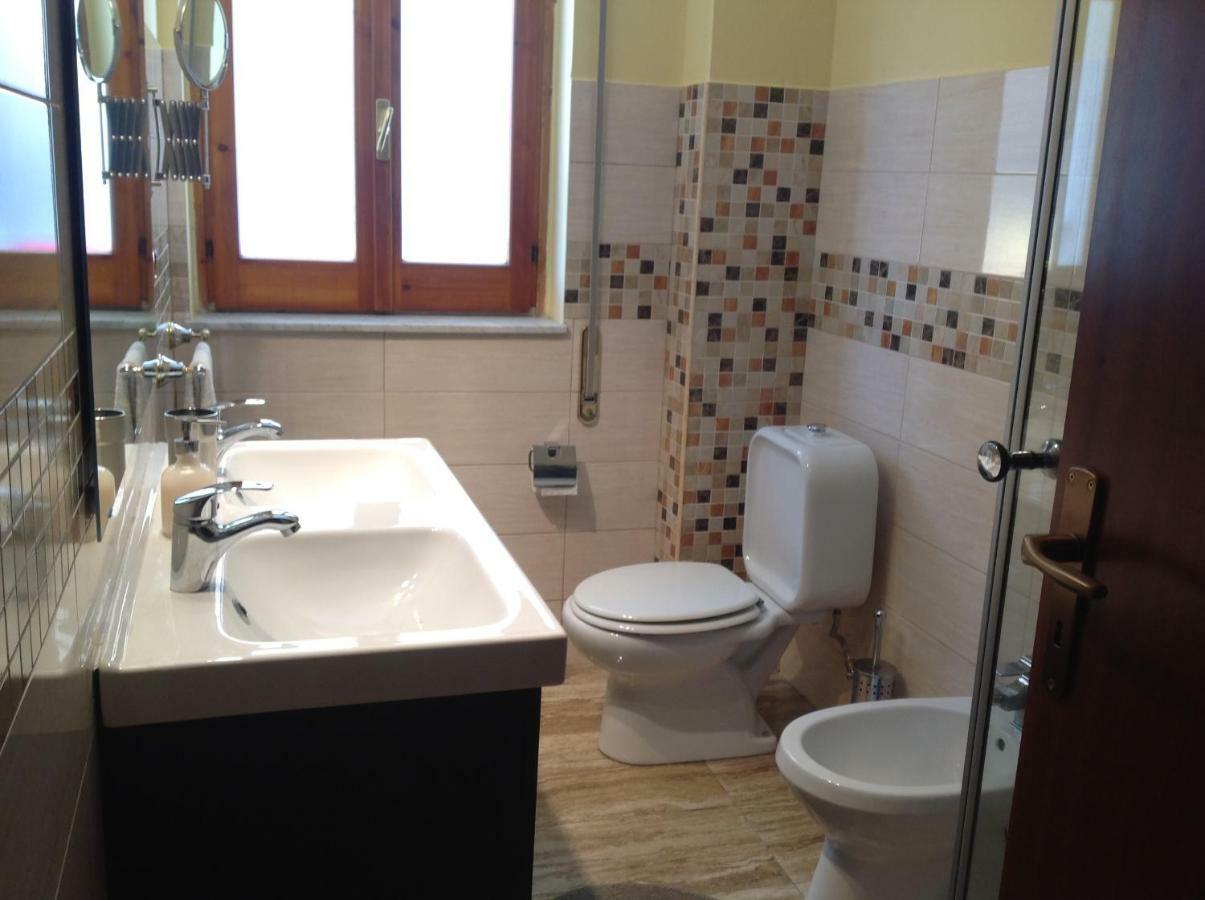 Casa Riolo Appartement Acireale Buitenkant foto